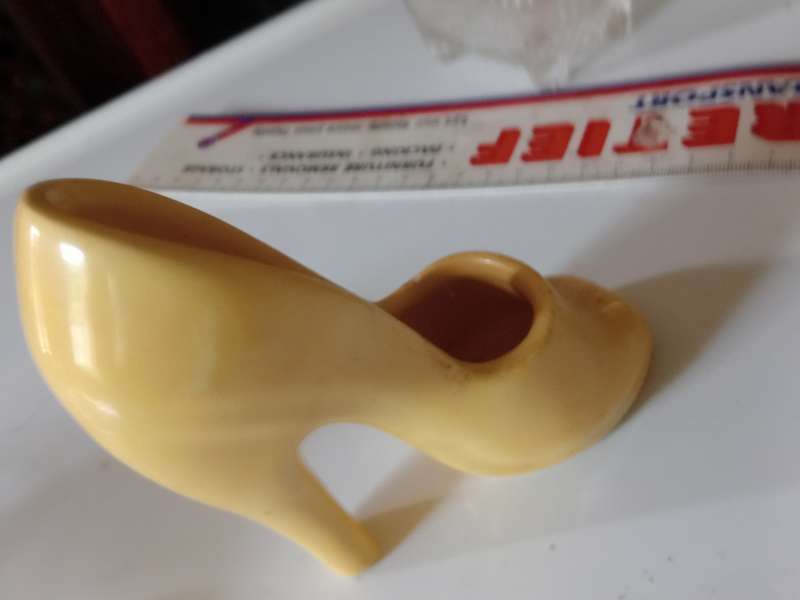 VINTAGE YELLOW ORNAMENTAL SHOE