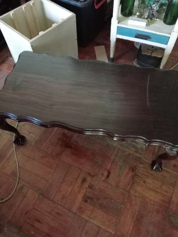 ANTIQUE TABLE