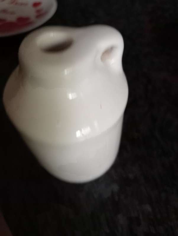 VINTAGE COLLECTABLE BAR HOLDER