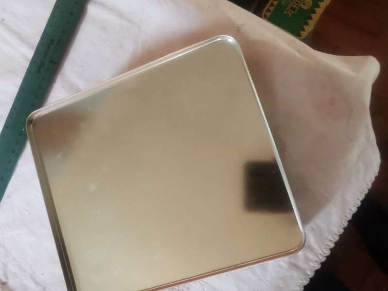 VINTAGE FRANK BRADYS FRESH MUFFINS TIN