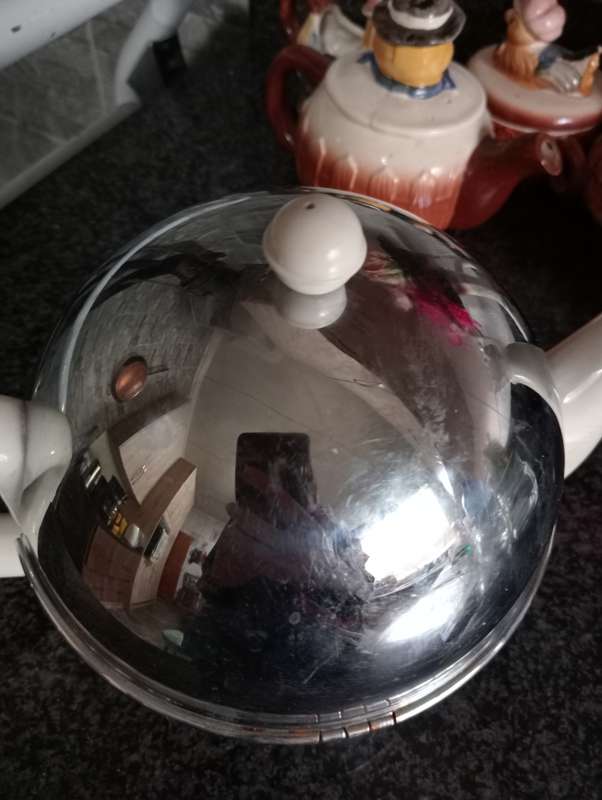 VINTAGE HEATMASTER COFFEE POT