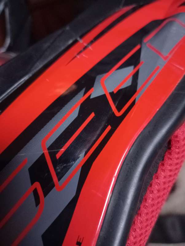 SECONDHAND  QUALITY OFF ROAD BIKE HELMET