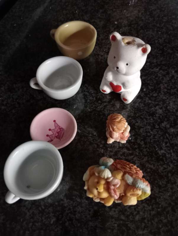 VINTAGE LOT SMALL COLLECTABLES