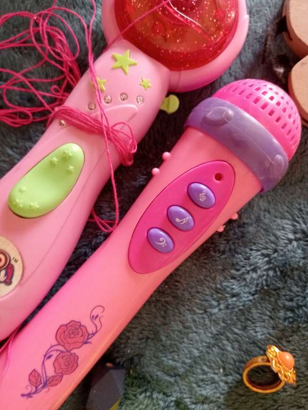 LOT VINTAGE TOYS