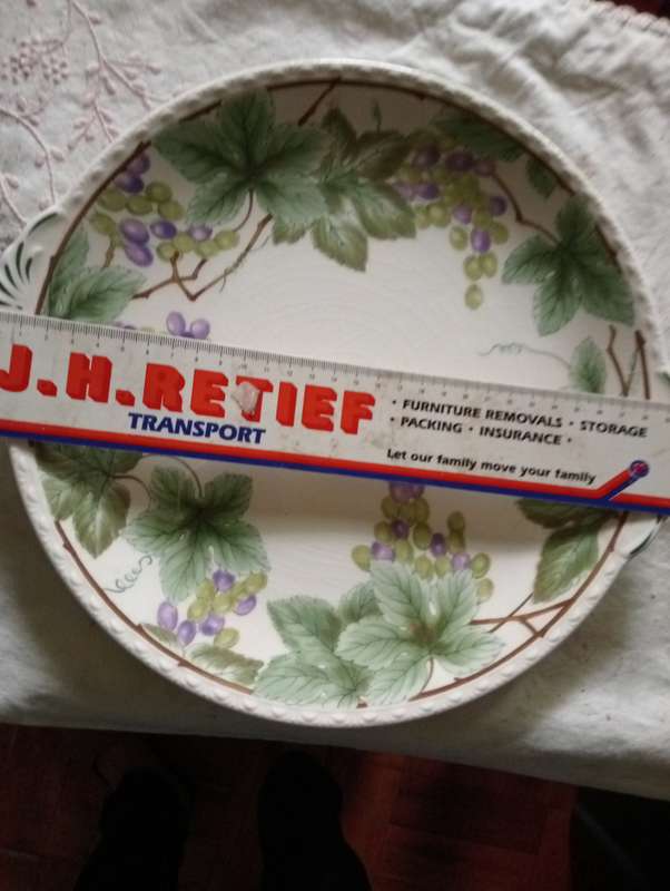 VINTAGE NIKKO  TABLEWARE