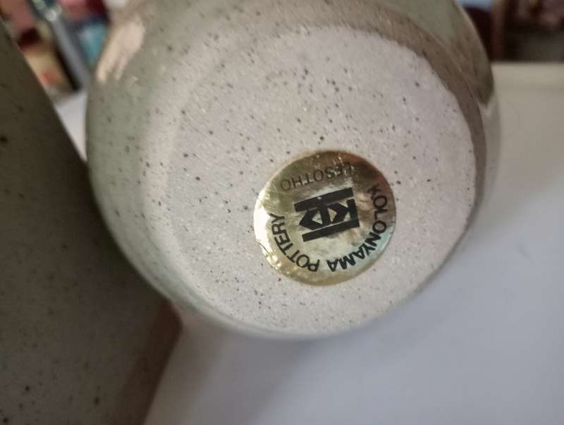 VINTAGE SMALL POTTERY GLAZED VASE