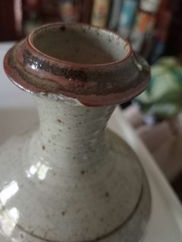 VINTAGE SMALL POTTERY GLAZED VASE