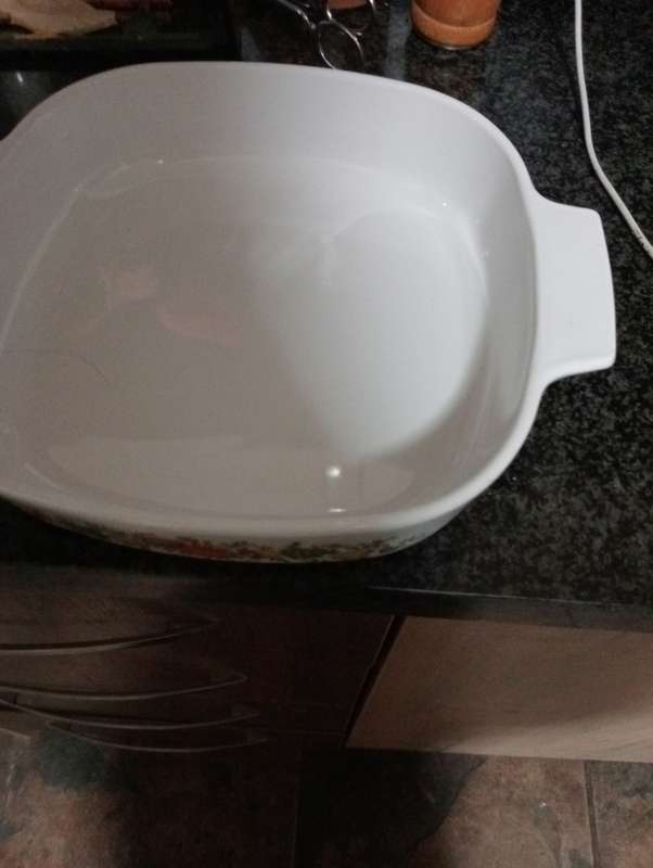 CORNINGWARE SPICE OF LIFE CASEROLE DISH WTH LID