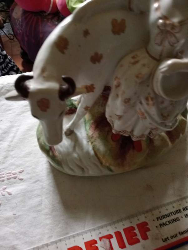 STAFFORDSHIRE VICTORIAN MILK MAID WITH COW