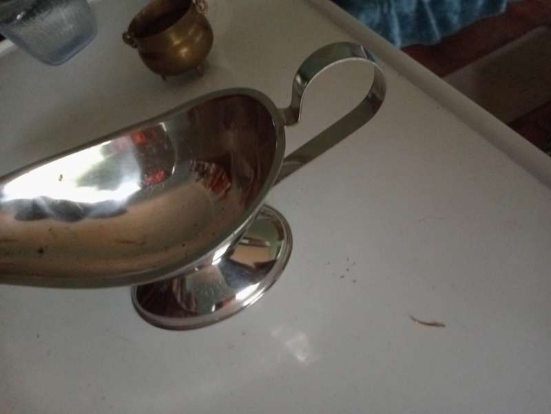 VINTAGE STAINLESS STEEL GRAVY DISH