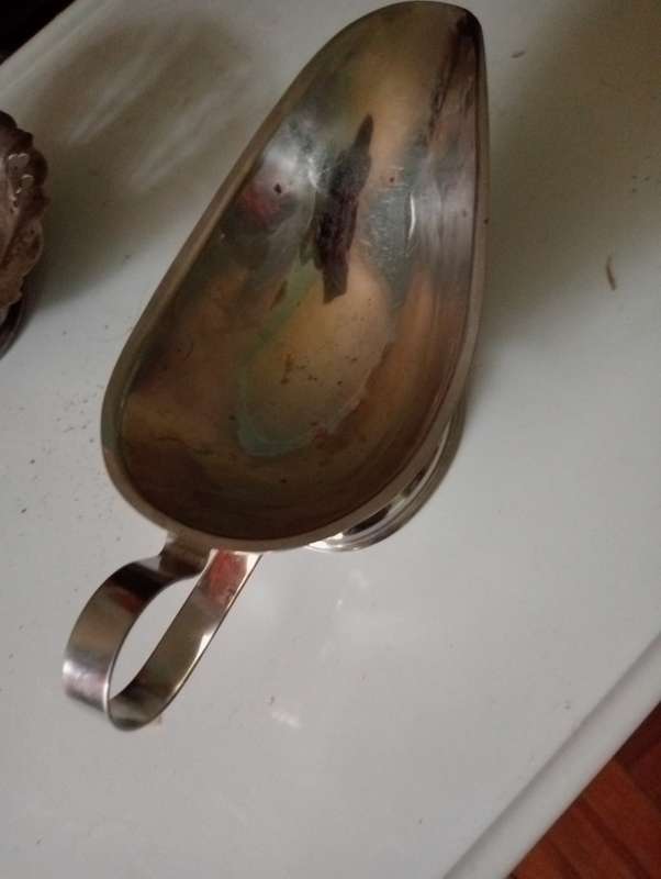VINTAGE STAINLESS STEEL GRAVY DISH