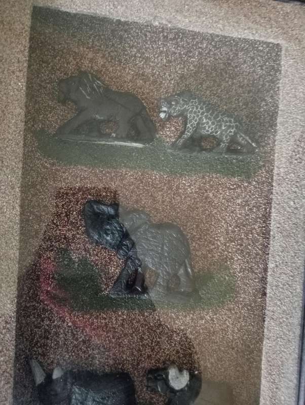 VINTAGE STONEWARE ANIMALS FRAMED WITH GLASS