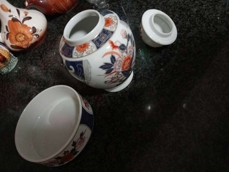 VINTAGE JAPAN IMARI GINGER JAR AND SMALL HOLDER