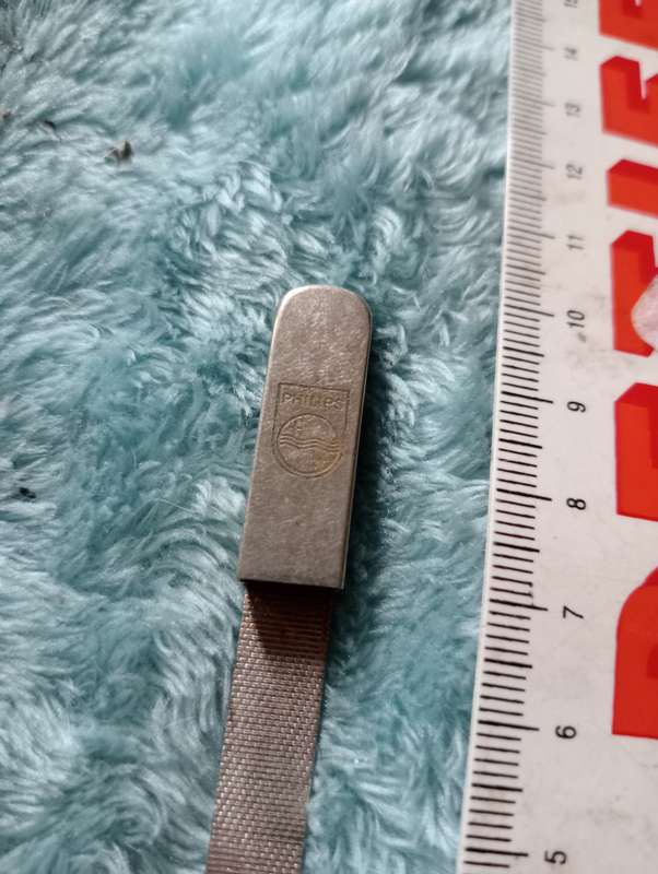 VINTAGE PHILLIPS NAIL FILE