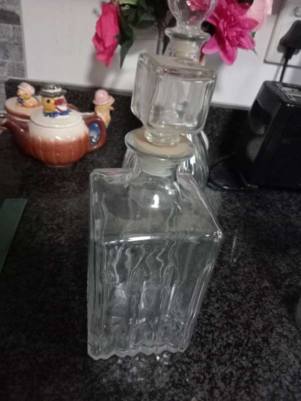 VINTAGE  WHISKEY DECANTER