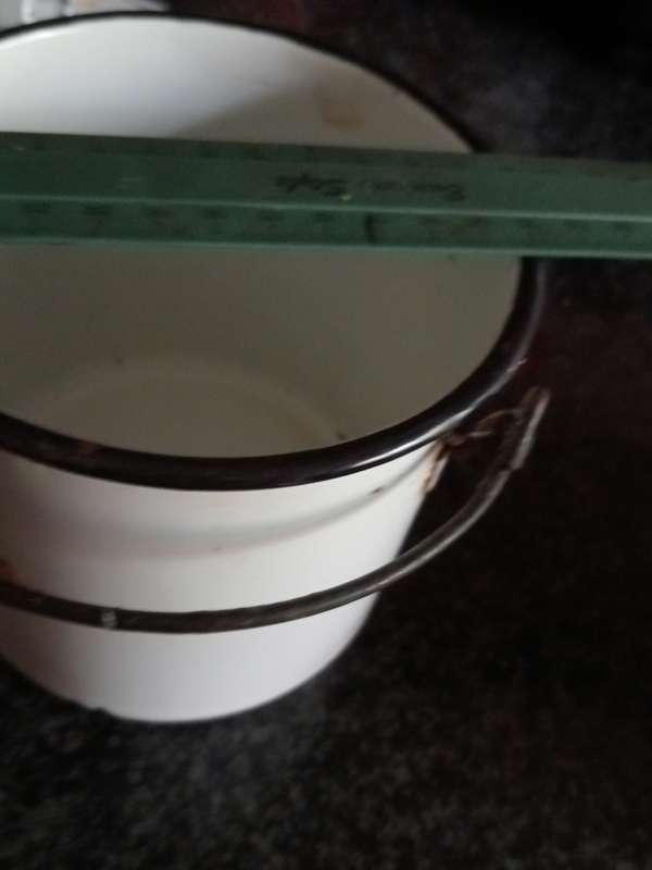 VINTAGE ENAMEL BILLY CAN