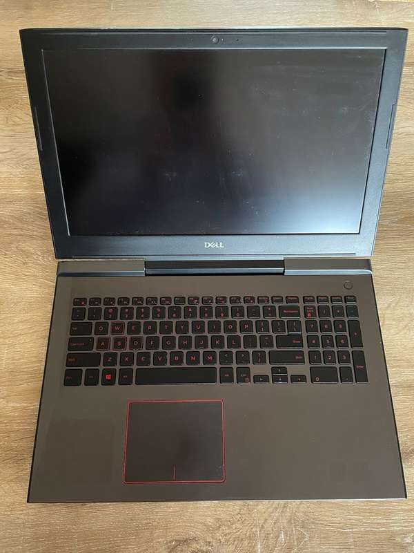 [Gaming Laptop] Dell Inspiron 7577 | 256 SSD | 16GB Ram | i7 7700HQ | GTX1050TI