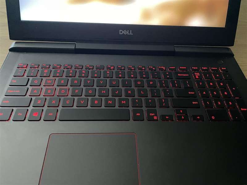 [Gaming Laptop] Dell Inspiron 7577 | 256 SSD | 16GB Ram | i7 7700HQ | GTX1050TI