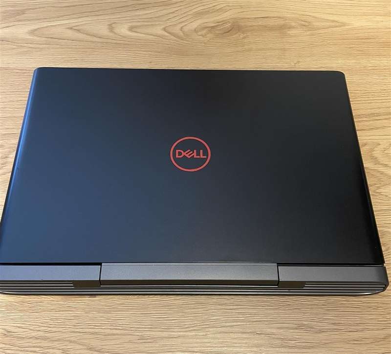 [Gaming Laptop] Dell Inspiron 7577 | 256 SSD | 16GB Ram | i7 7700HQ | GTX1050TI