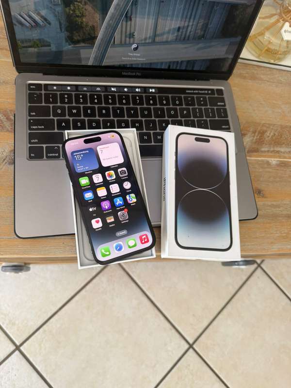 iPhone 14 Pro (256GB) Black  +  Box & Accessories