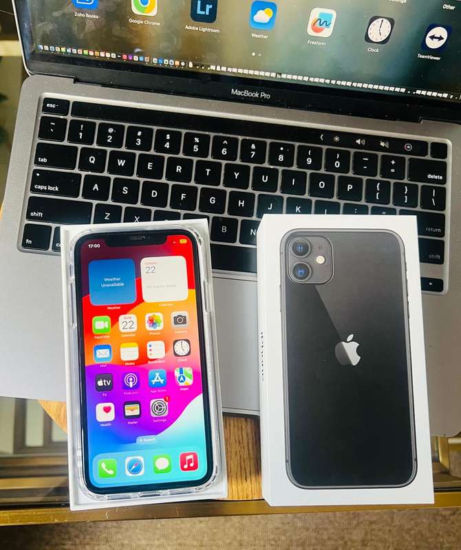 iPhone 11 (256GB)Black + Box & Accessories