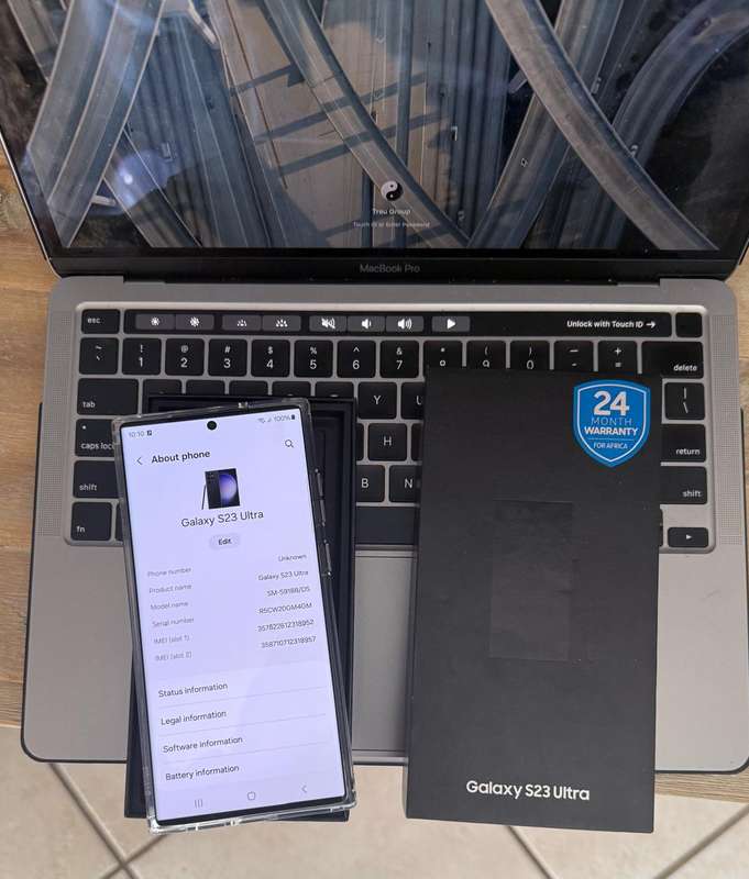 Samsung Galaxy S23 Ultra Phantom Black 12GB Ram (512GB)*EXCELLENT CONDITION *  + Box and Accessories