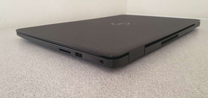 10TH GEN DELL VOSTRO 3501*15.6`*i3-1005G1*1.20GHZ*8 GB RAM* 256GB SSD*WIND 11 PRO 64-BIT