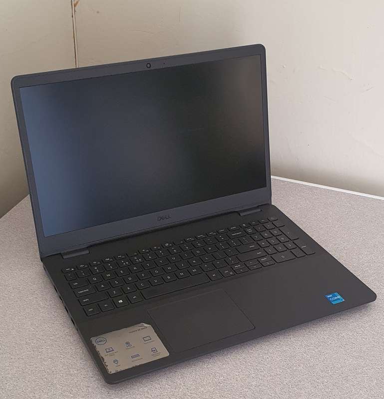 10TH GEN DELL VOSTRO 3501*15.6`*i3-1005G1*1.20GHZ*8 GB RAM* 256GB SSD*WIND 11 PRO 64-BIT
