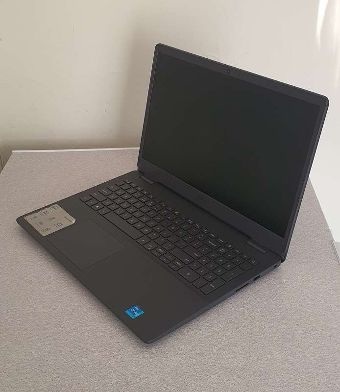 10TH GEN DELL VOSTRO 3501*15.6`*i3-1005G1*1.20GHZ*8 GB RAM* 256GB SSD*WIND 11 PRO 64-BIT