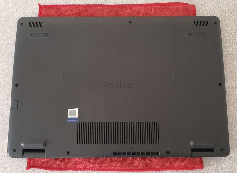 10TH GEN DELL VOSTRO 3501*15.6`*i3-1005G1*1.20GHZ*8 GB RAM* 256GB SSD*WIND 11 PRO 64-BIT