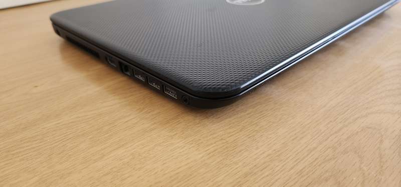DELL INSPIRON 15 3537 LAPTOP - CORE i5 | 500GB HDD | 6GB RAM | WINDOWS 10**PLZ READ