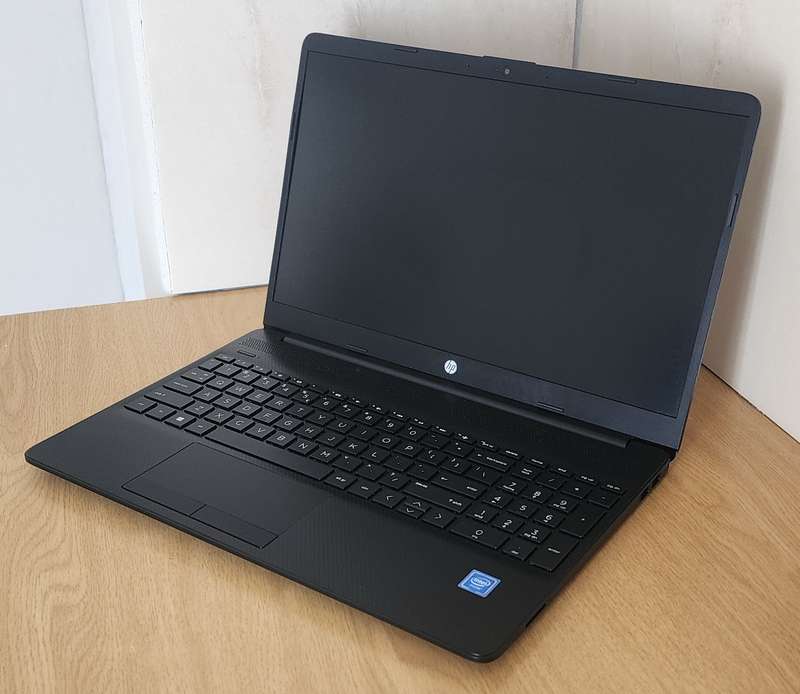 **HP LAPTOP 15-DX1XX | 15 INCH | INTEL | 8GB RAM | 240GB SSD | FHD | NEW BATTERY| 3 MONTH WARRANTY**