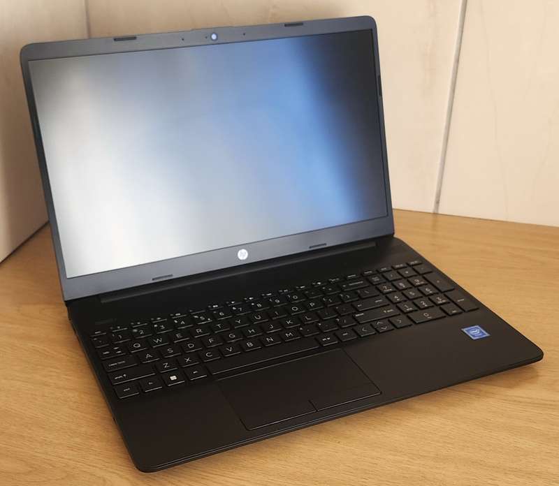 **HP LAPTOP 15-DX1XX | 15 INCH | INTEL | 8GB RAM | 240GB SSD | FHD | NEW BATTERY| 3 MONTH WARRANTY**