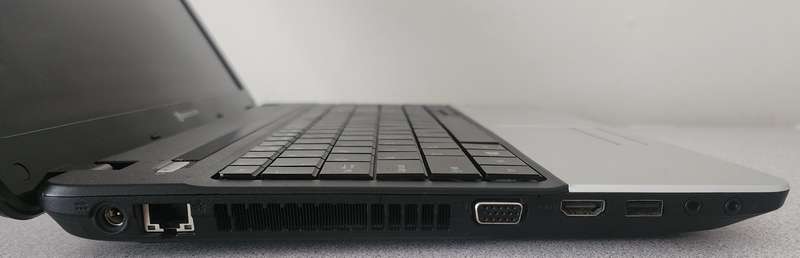 **PACKARD BELL TE11HC - i3 | 15.6 HD | 4GB MEMORY | 500GB HDD | WINDOWS 10**