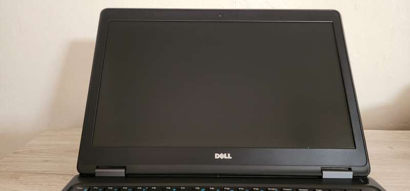 DELL LATITUDE E5550 | INTEL CORE i5-5200U | 8GB RAM | 500GB HDD | 15.6 LED | 4G/LTE | WIN10P
