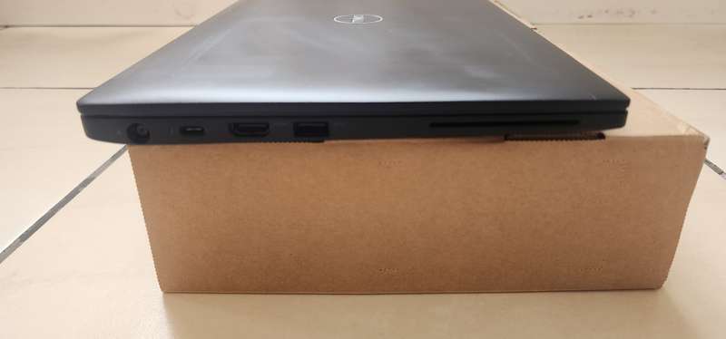 DELL LATITUDE 7390