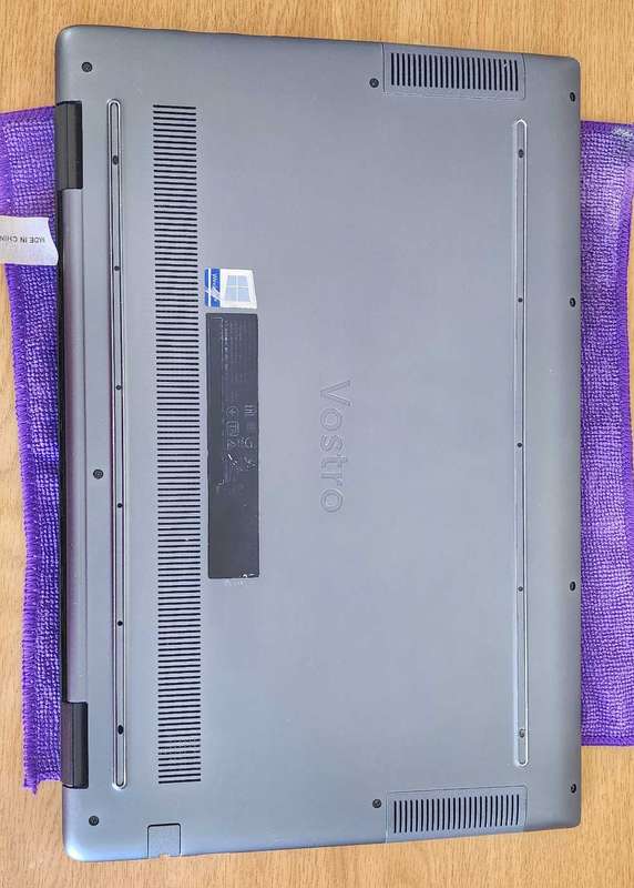 Dell Vostro - 10th Gen i5 | 8GB Ram | 256GB SSD | Windows 11