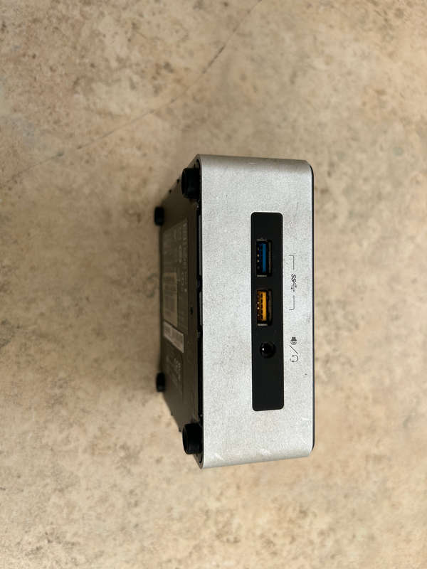 Intel NUC (Intel i3, 500GB HDD & 4GB RAM)