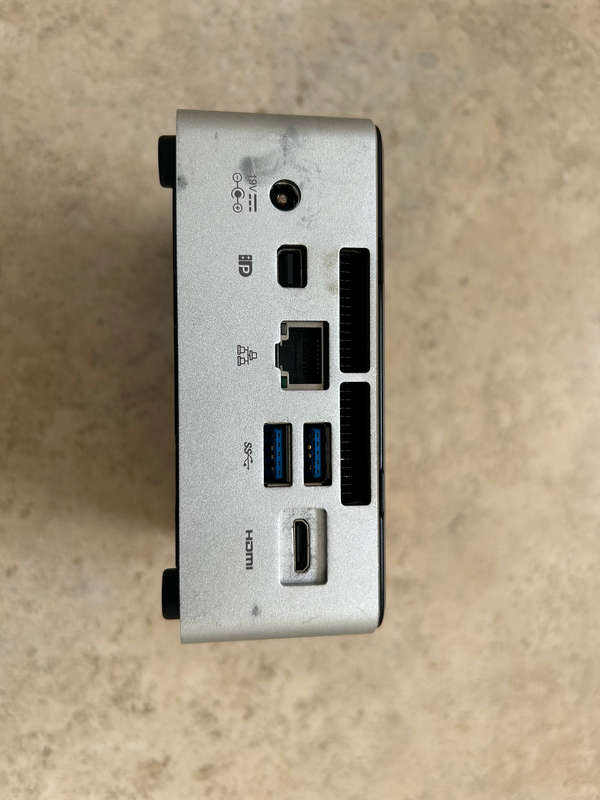 Intel NUC (Intel i3, 500GB HDD & 4GB RAM)