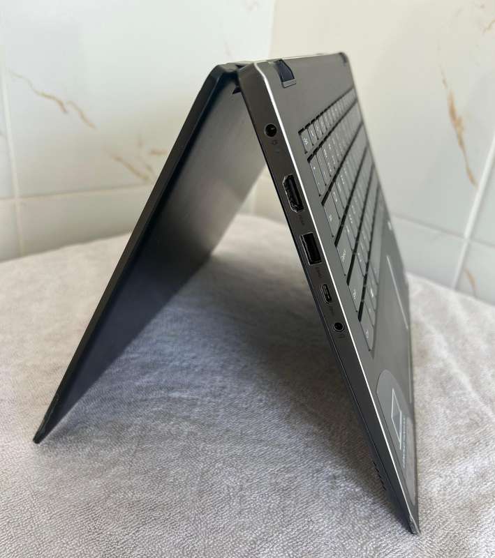 Lenovo Yoga 5X0 - i5 8th Gen | 8GB Ram | 480GB SSD | Windows 11 Pro | Excellent Battery Life
