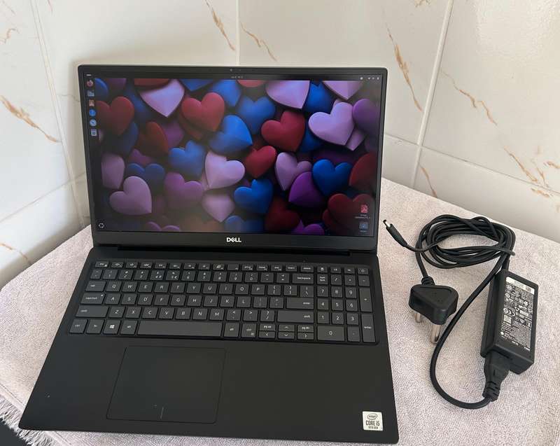 DELL VOSTRO 5590*i5-10210u*8GB DDR4*256GB SSD*FHD*IR*BACKLIT*