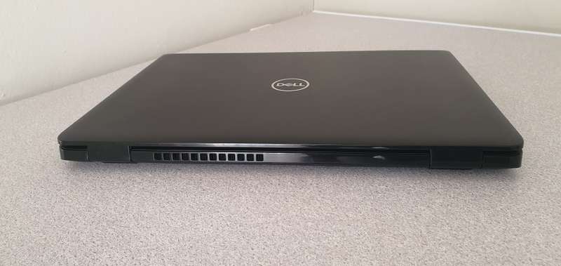LATE ENTRY! Dell Latitude 3400 - i5-8265U || 8GB DDR4 RAM || 256GB SSD || WINDOWS 11 PROFESSIONAL