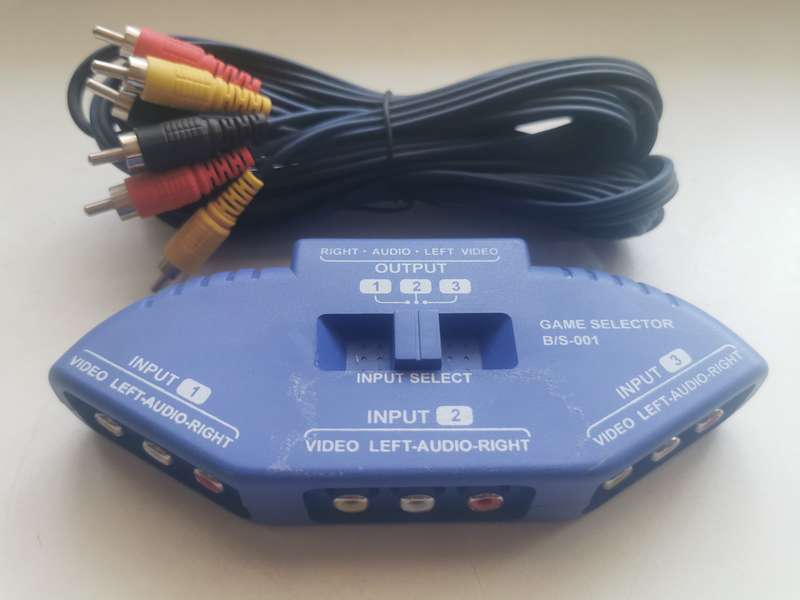 Audio Video Switch Box - 3 Way