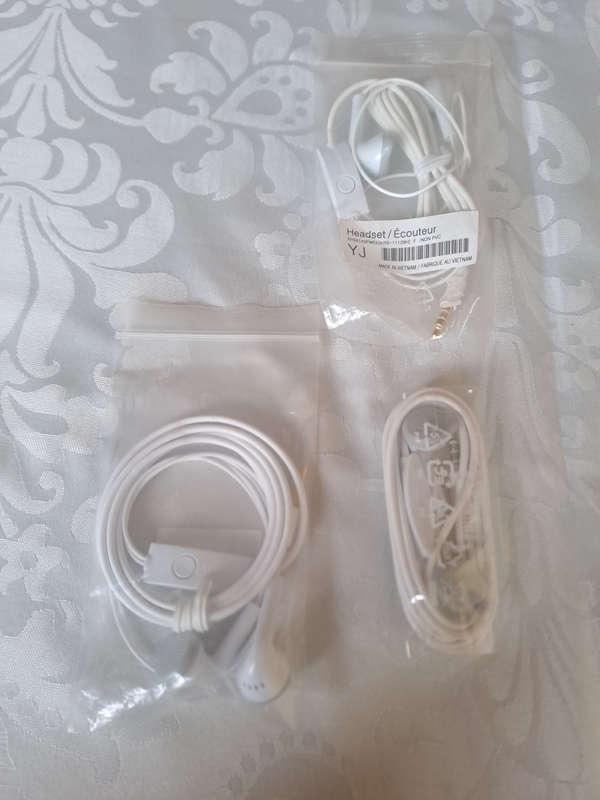Samsung 3.5mm Jack Phone Headset