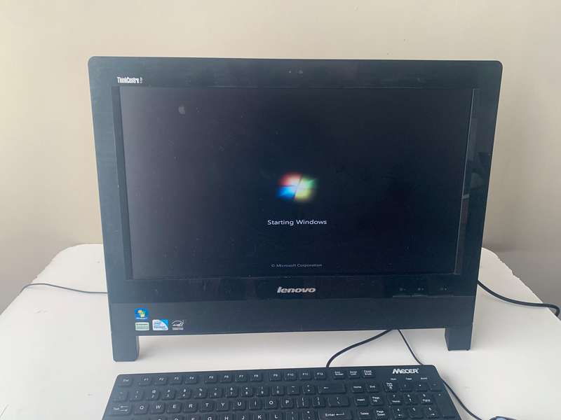 LENOVO ALL IN ONE THINK CENTER EDGE 71z