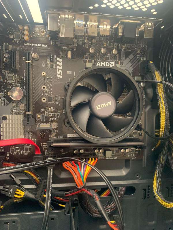 GAMING COMPUTER