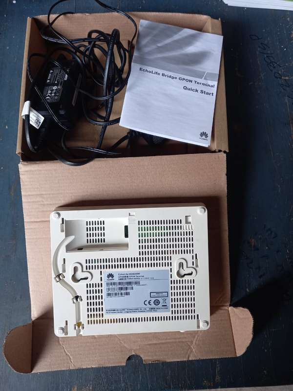 Huawei EchoLife HG8240H Fibre Modem