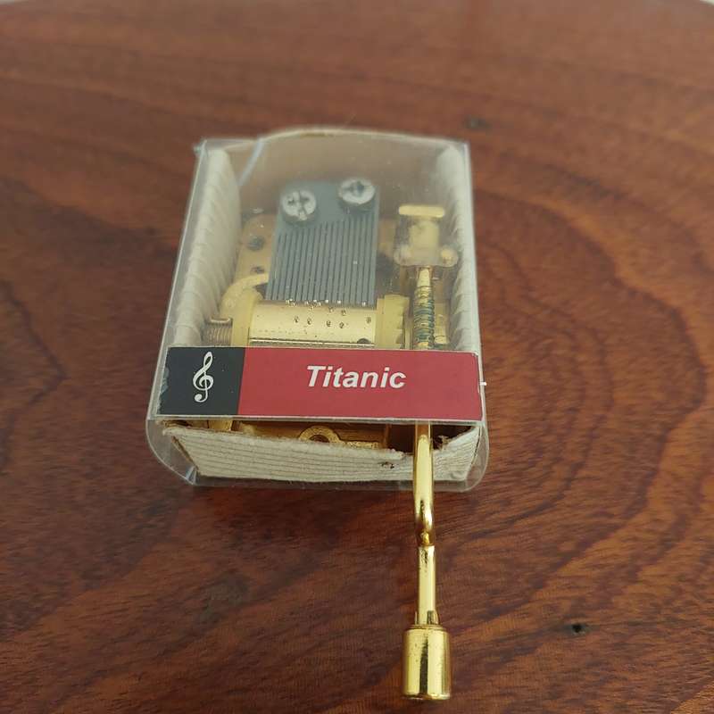 Wind up Music box NEW