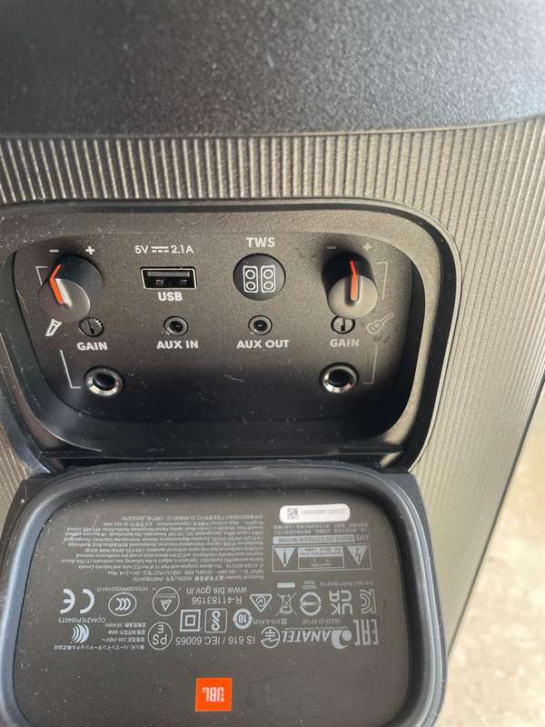 JBL Partybox 110 speaker