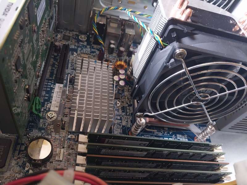 HP Z400 WORKSTATION + NVIDIA QUADRO 2000 GPU